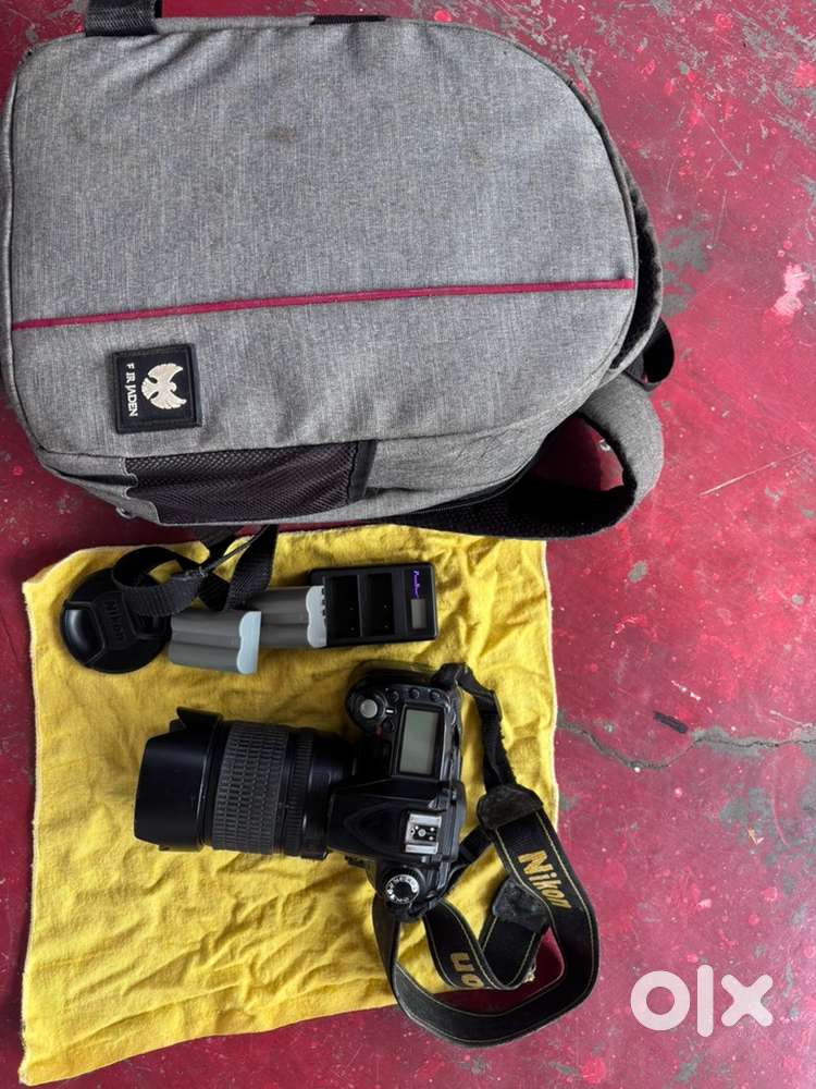 Nikon d90 camera and lens