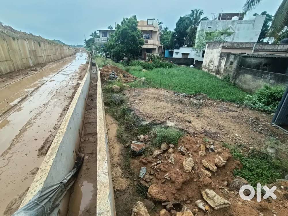 Plot for sale at Parvathipuram Bypass, Best budget and Free spacing