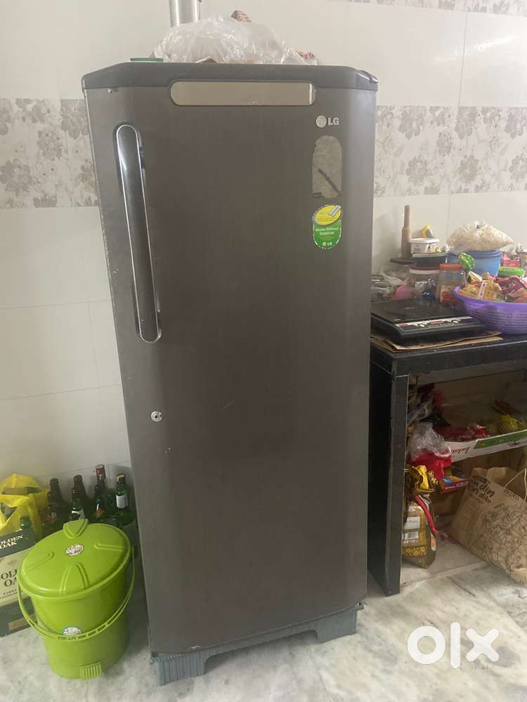 Single door refrigerator
