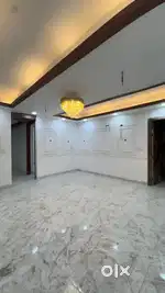 4 BHK flat super duper luxury in central Noida sector 73
