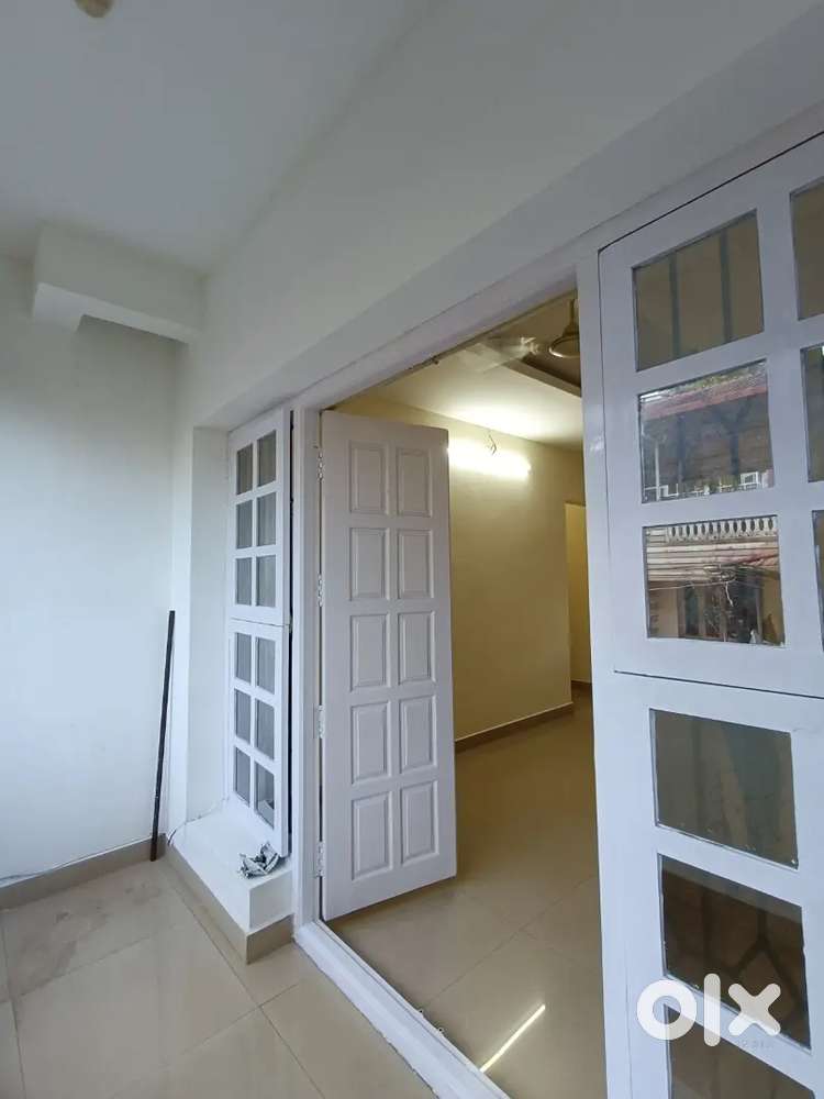 2bhk semi furnished with kitchen cabinet is there