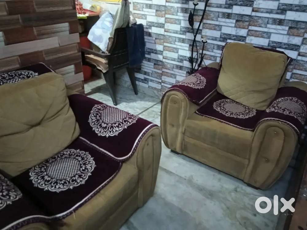 Sofa Set For 8k INR.