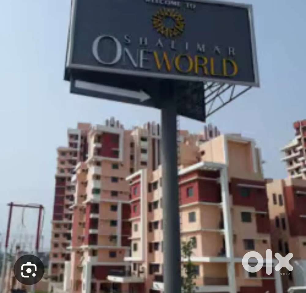 इकाना स्टेडियम के नजदीक शालीमार वन वर्ल्ड के पास आवासीय प्लॉट