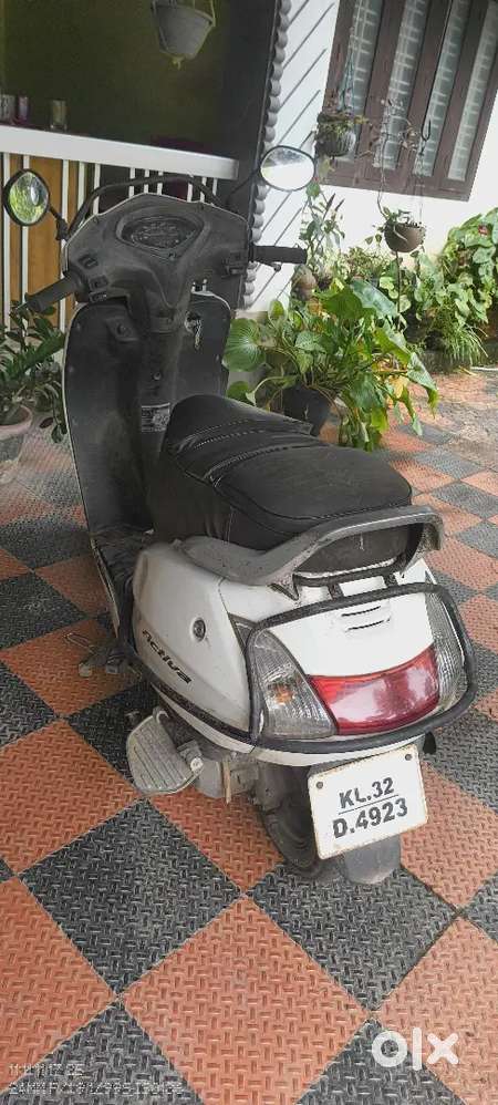 Wight clr honda activa