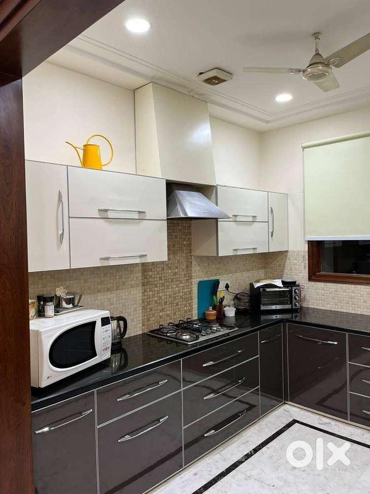3bhk flat for rent in Wembley Housing society Sector 91