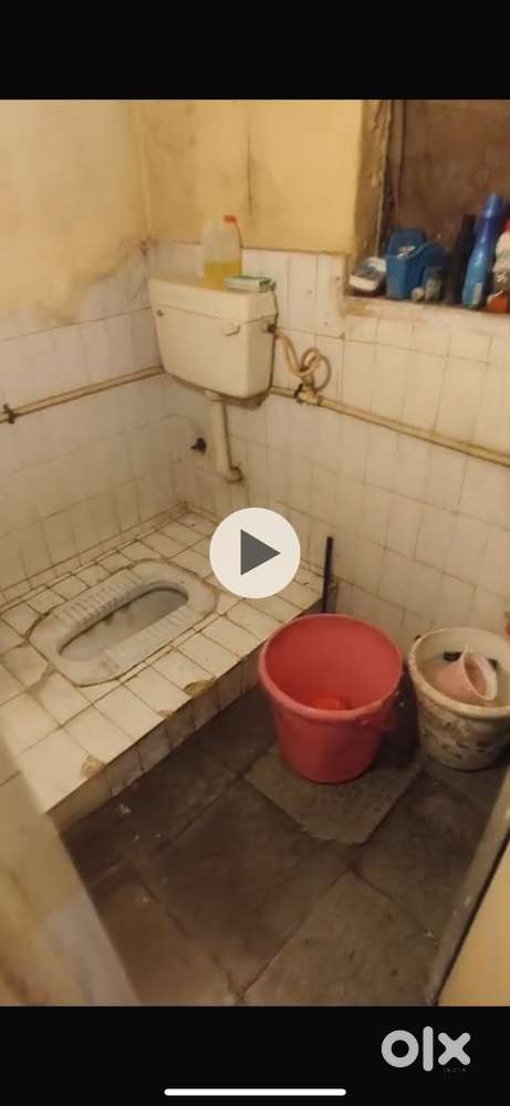 1rk flat prime location goregaon west new link road