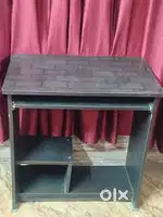 Computer table