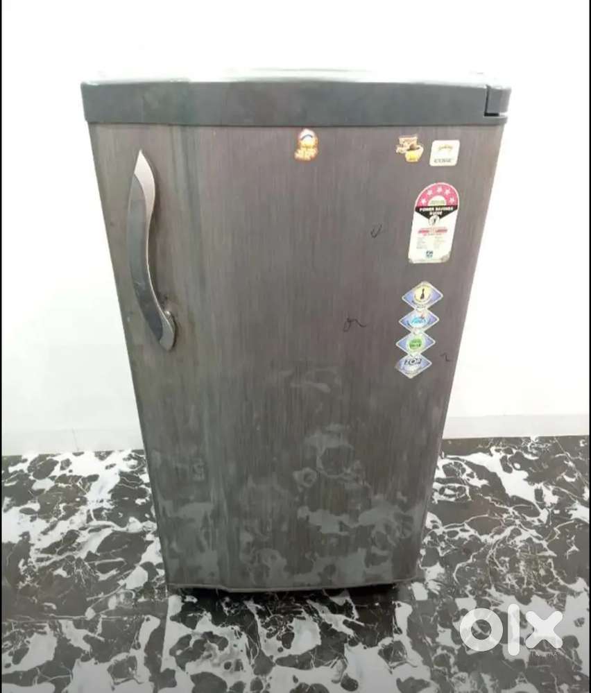 Godrej axis single door grey colour refrigerator. Lonjhnbshh