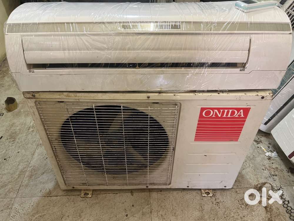 SPLIT AC GOOD CONDITION
