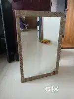 मेकअप आरसा बॉक्स