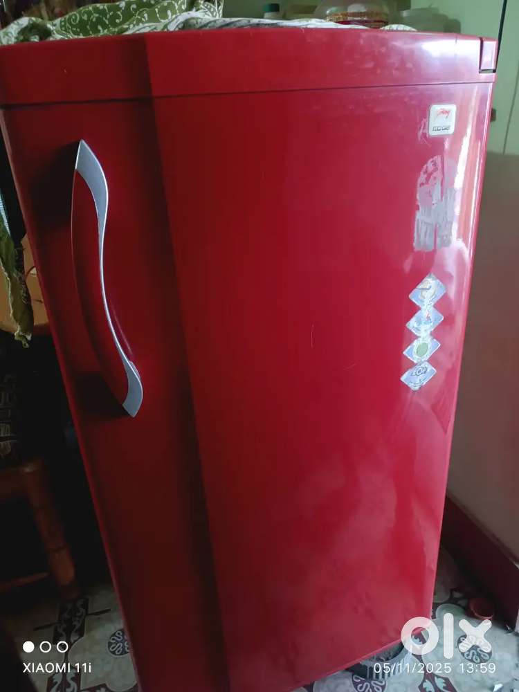 Selling fridge