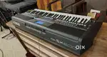 YAMAHA PSR SX-600 not used like brand new keyboard piano