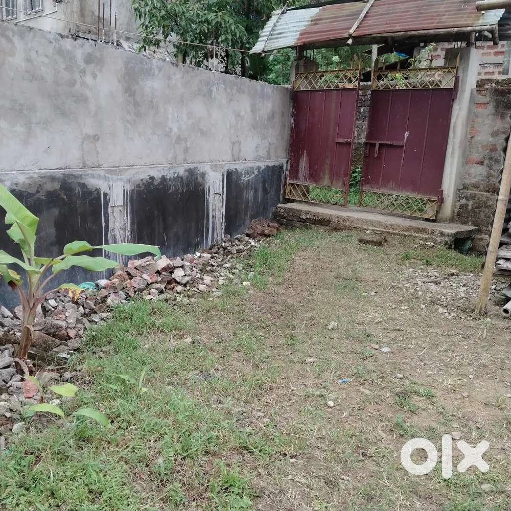 Plot for urgent sale