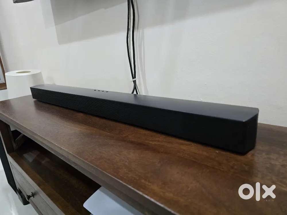 Samsung Soundbar - Dolby Digital 2.1 & DTS Virtual X