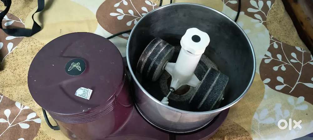Butterfly Wet Grinder, 2Lit capacity with good condition