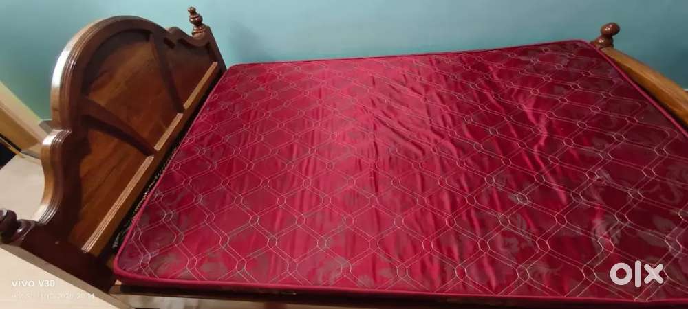 Sky willow wooden bed