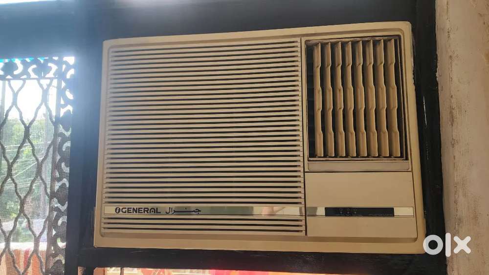 O General 1.5 window ac with original remote + stabilizer