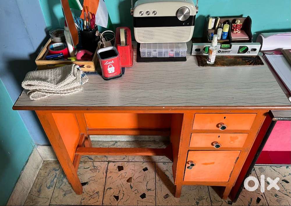 Wooden Study Table