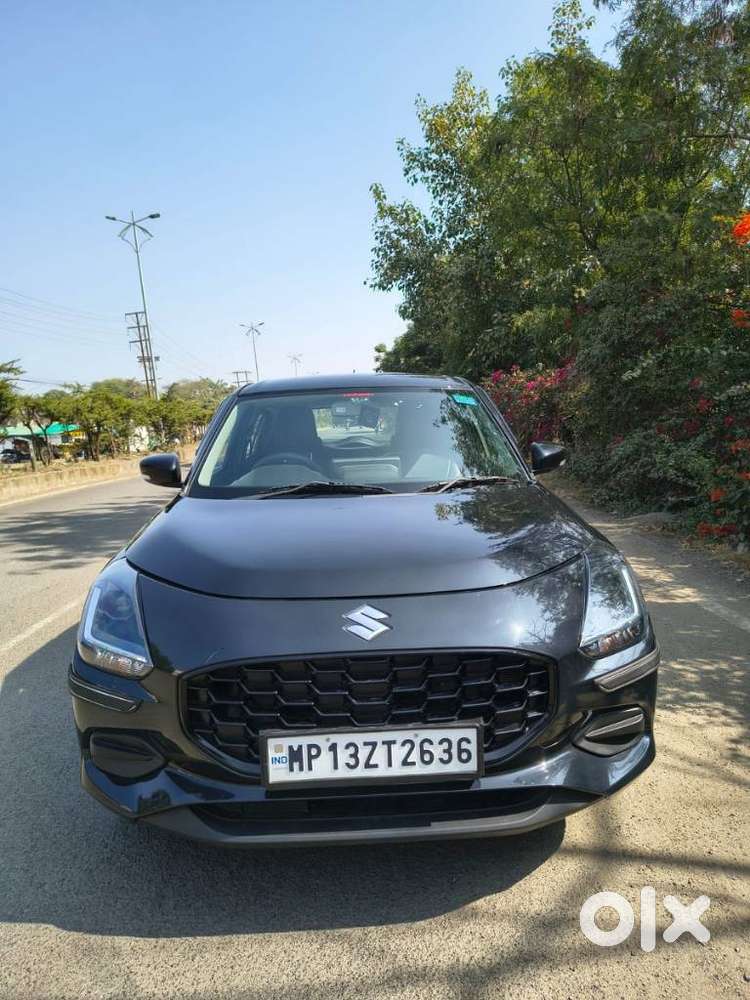 Maruti Suzuki Swift VXi + Manual, 2025, Petrol