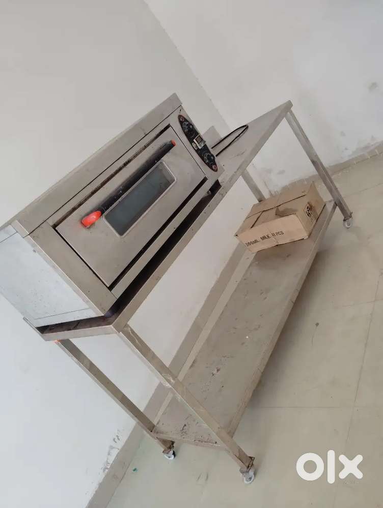 Steel table 6 feet