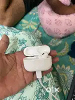 Airpods Pro ( Gen 2) - Right Airpod + Case