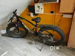 21 gears, Disc brakes,ventilated seat etc.