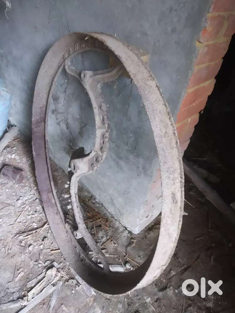 Chara machine ka chakka, bechana hai