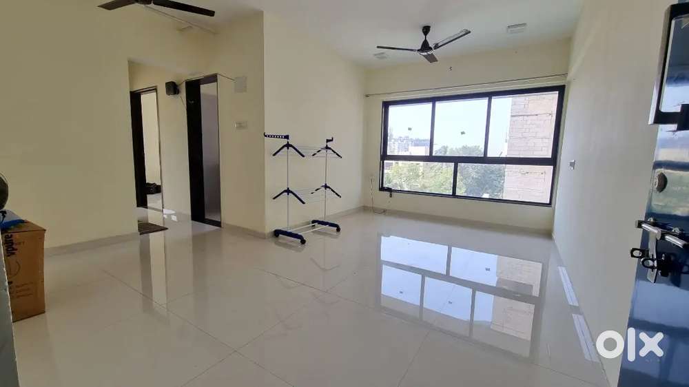 It's 2bhk flat on rent in malad west near metro station ,2