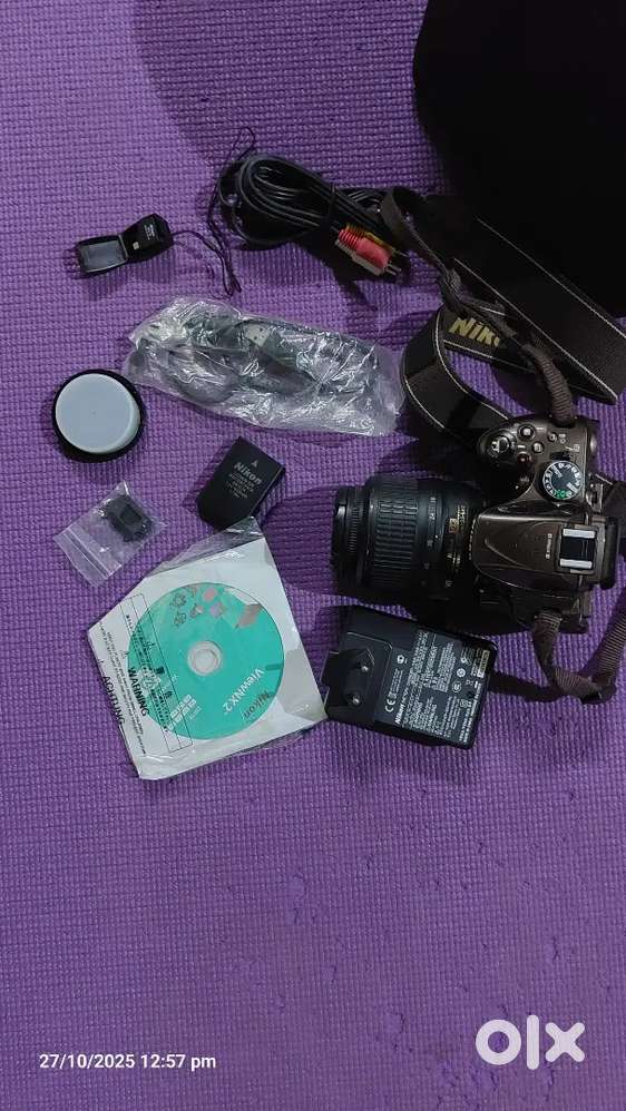 Nikon D5200 DSLR for sale
