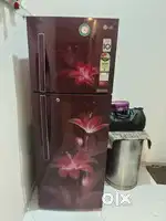 LG FRIDGE 284 LITRES