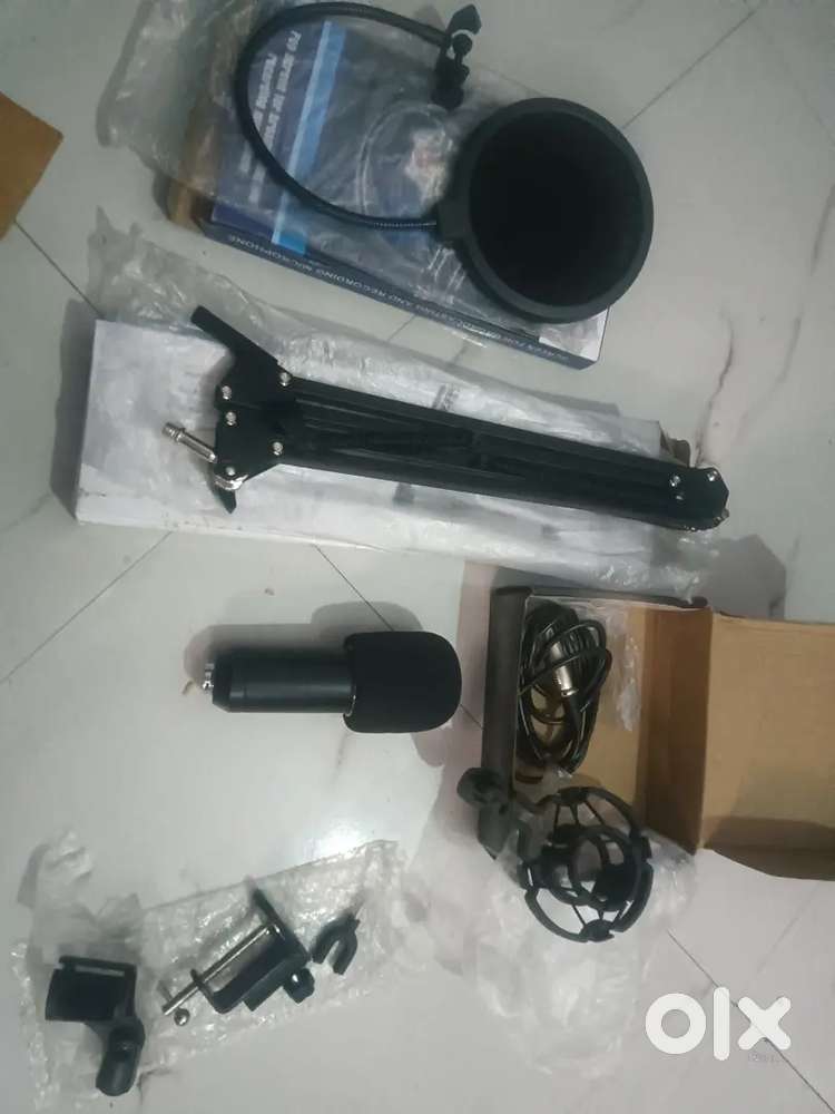 Microphone arm stand