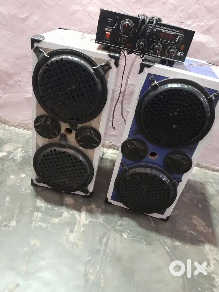 Two sound box one amplifier