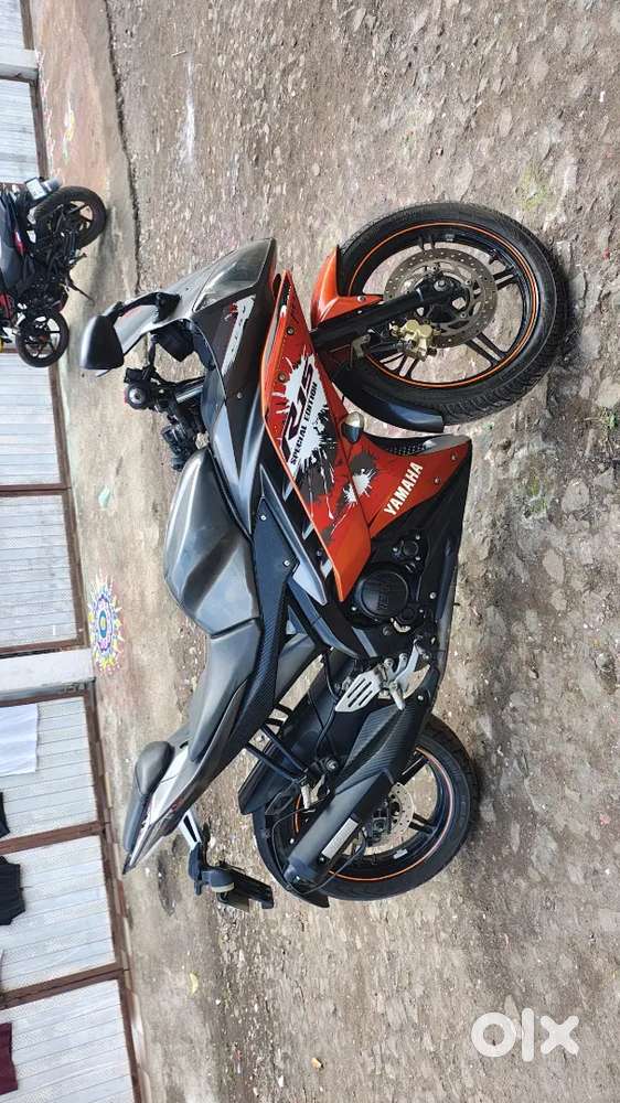 Yamaha R15