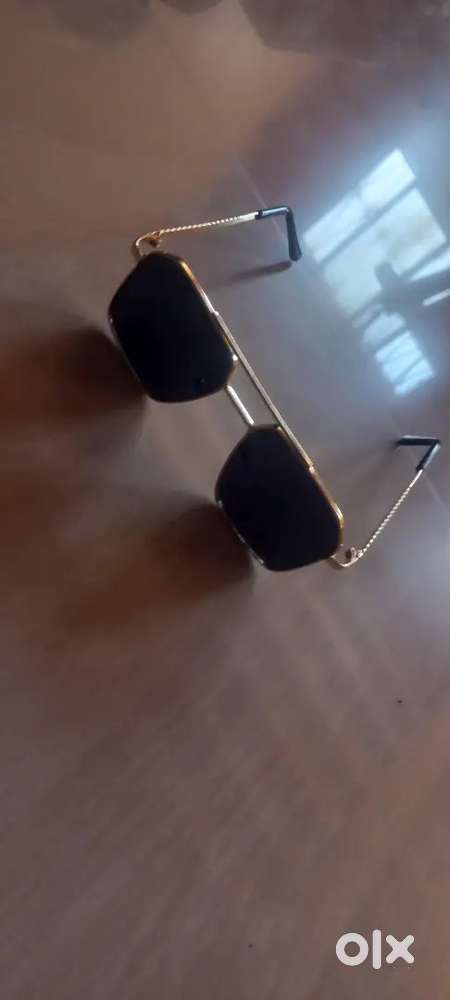 Chasma black+ golden