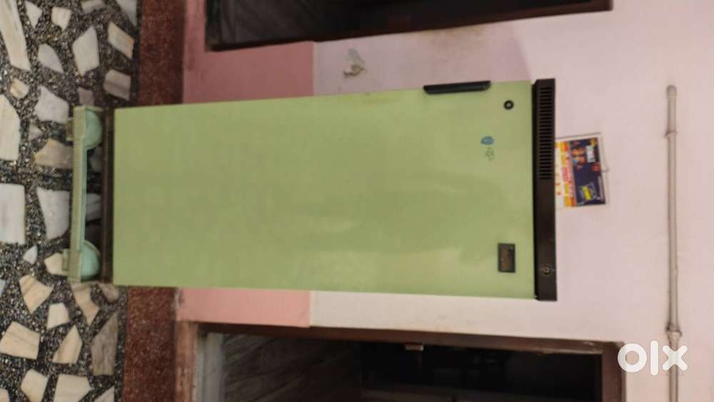 300 Ltr Single Door Fridge – Excellent Working Condition