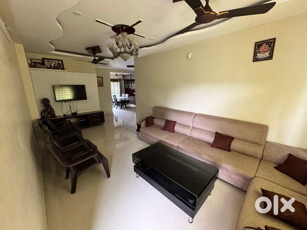 Fully furnished 3 BHK flat for rent with 4 Air conditioners