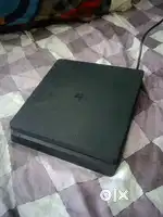 PS4 SLIM 1TB