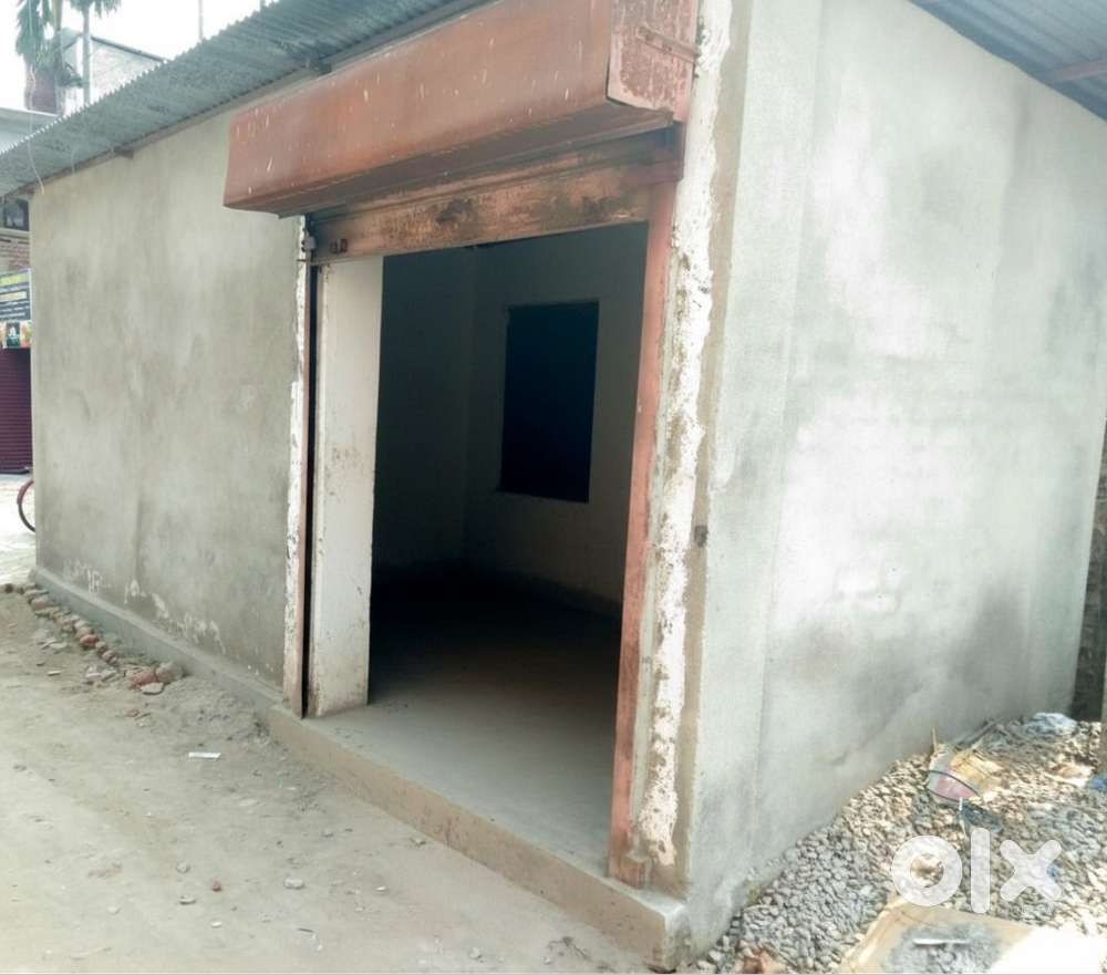 Godown / shop / office but no washroom available