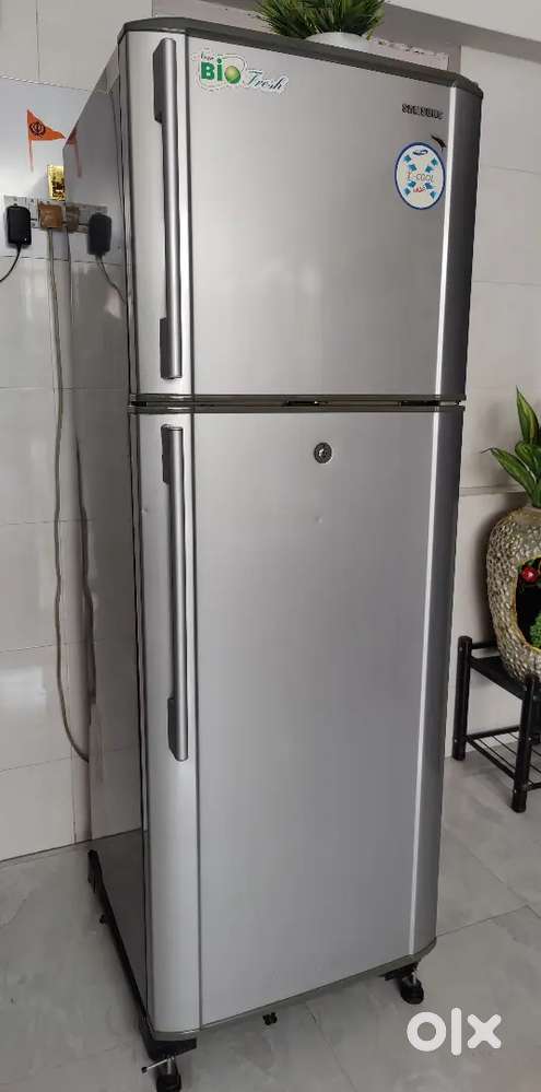 Samsung Refrigerator 220Ltr