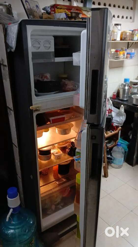 Whirlpool double door fridge