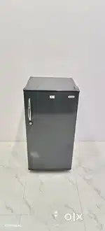 Videocon 190ltrs black colour single door with stabilizer and delivery