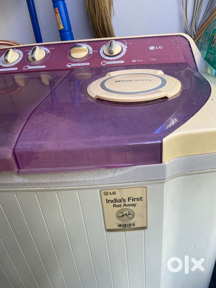 LG Semi Automatic-7.2 Kgs Washing Machine-Very Good