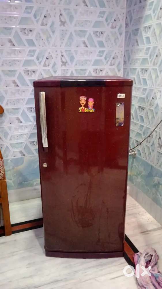Lg 190 litter singal door fridge running condition.