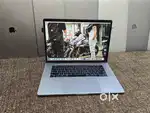 Apple Macbook Pro i7/16/512gb/5.5gb Graphics 15inch Retina Touchbar