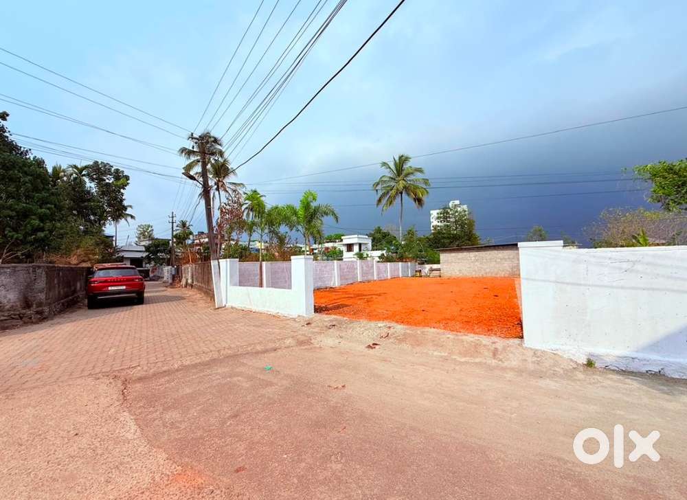 5 cent house plot (land) for sale kakkanad Vallathol jn