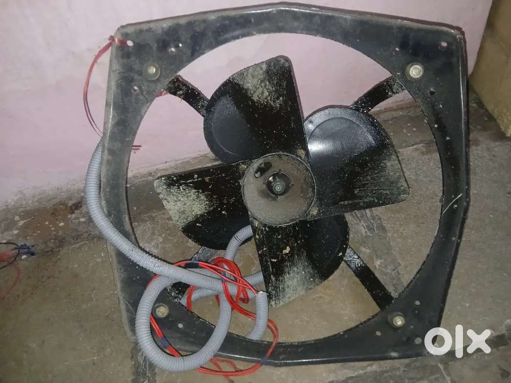 Exhaust fan 18 inch in perfect condition urgent sale