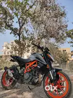 KTM DUKE 390