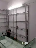 स्टेनलेस स्टील फ्रेम टफ़ ग्लास के साथ और 2 काउंटर