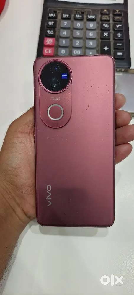 ViVo v50 12gb 512gb 6 month old bill box charger no damage