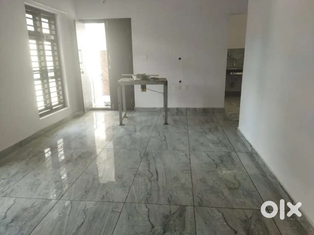 2bhk House upstair for rent in Kalpetta.